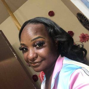 Meet your Posher, Nika